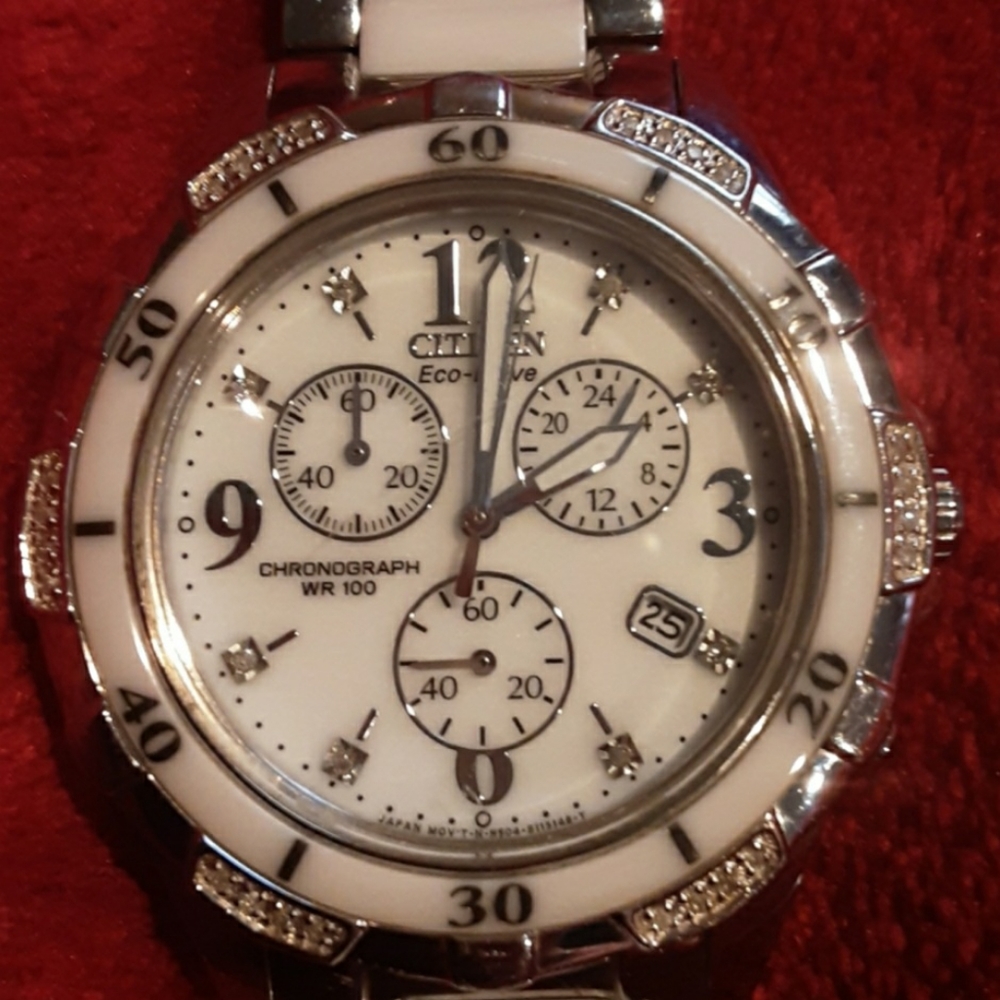 Citizen Eco-Drive  w Chronograph WR 100